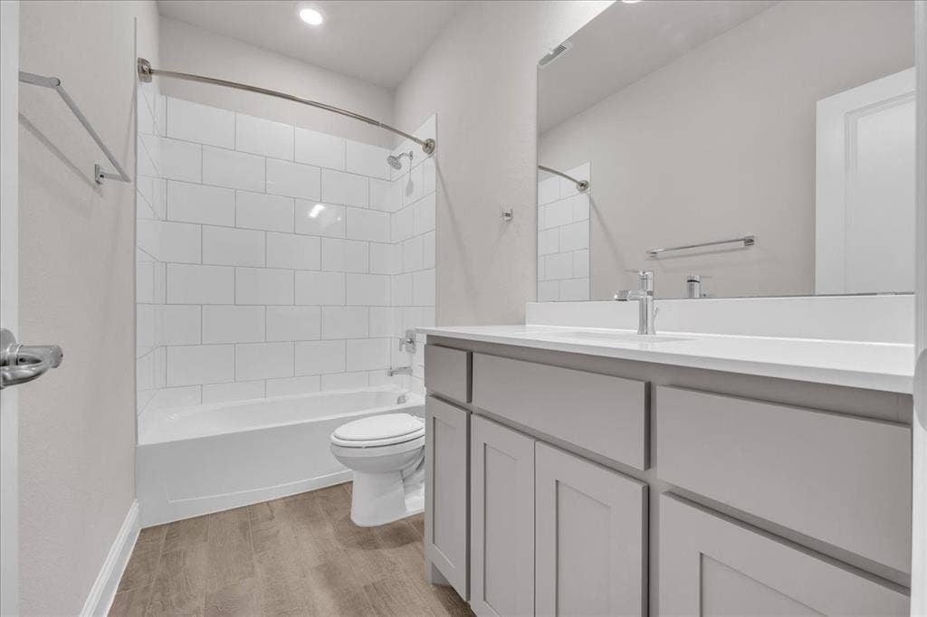 1017 Fairhaven Drive, Midlothian, TX 76065 1017 Fairhaven Drive, Midlothian, TX 76065