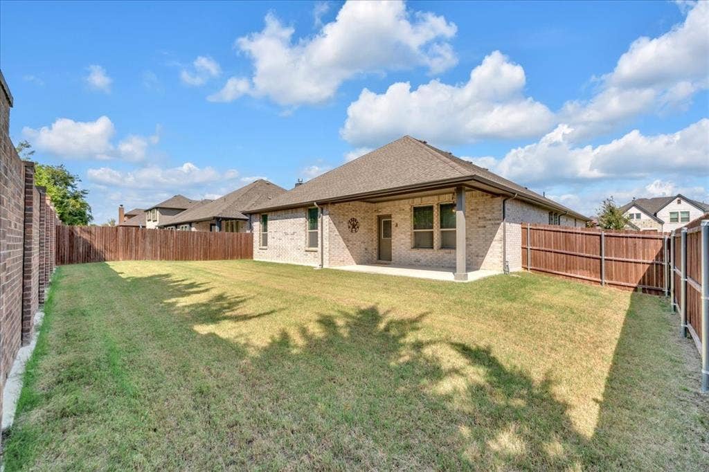 1017 Fairhaven Drive, Midlothian, TX 76065 1017 Fairhaven Drive, Midlothian, TX 76065