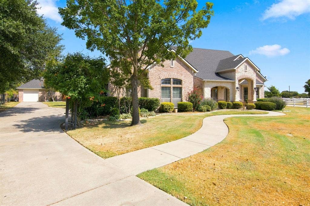 1836 Willow Springs Court, Haslet, TX 76052