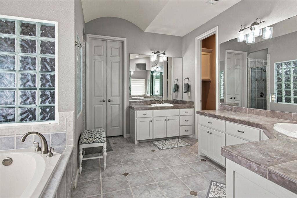 1836 Willow Springs Court, Haslet, TX 76052