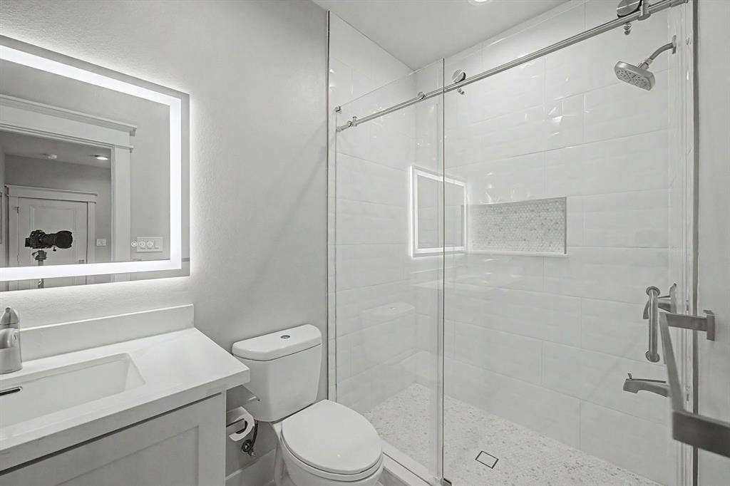 7317 Lake Pointe Cove, Tyler, TX 75703 7317 Lake Pointe Cove, Tyler, TX 75703