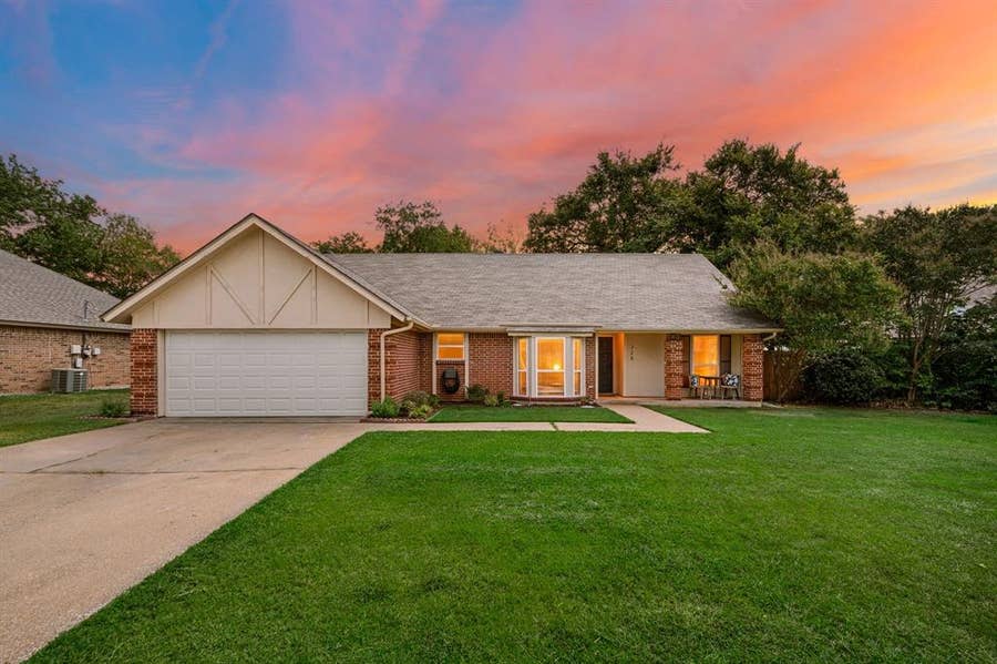 Property photo for 328 Cindy Street S, Keller, TX