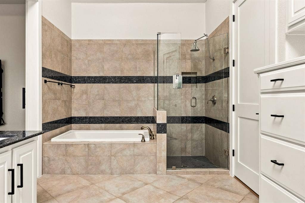 5941 Tiburon Drive, Plano, TX 75093 5941 Tiburon Drive, Plano, TX 75093
