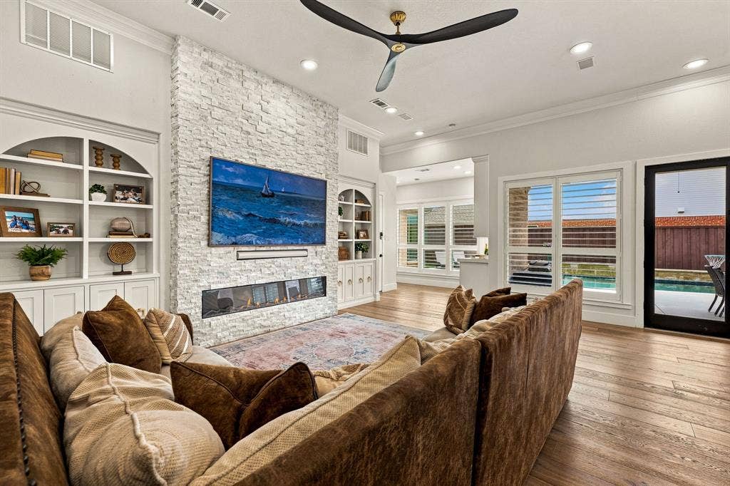5941 Tiburon Drive, Plano, TX 75093 5941 Tiburon Drive, Plano, TX 75093