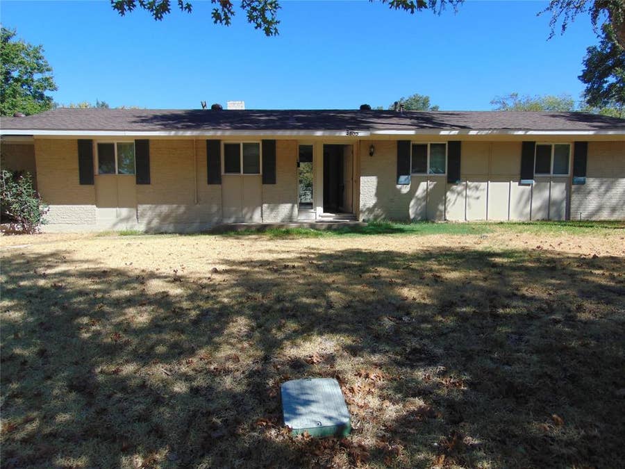 Property photo for 3655 Pallos Verdas Drive, Dallas, TX