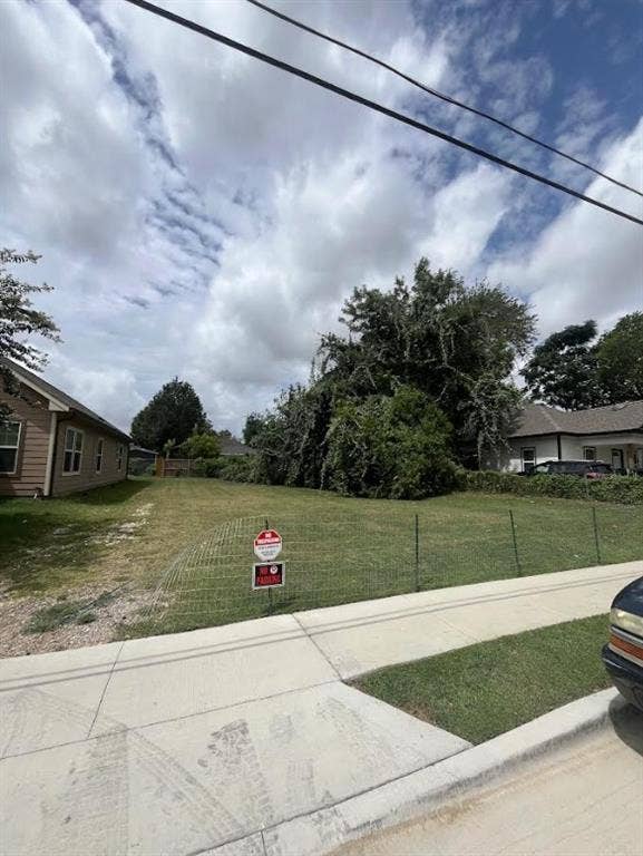 Property photo for 3519 Meyers Street, Dallas, TX
