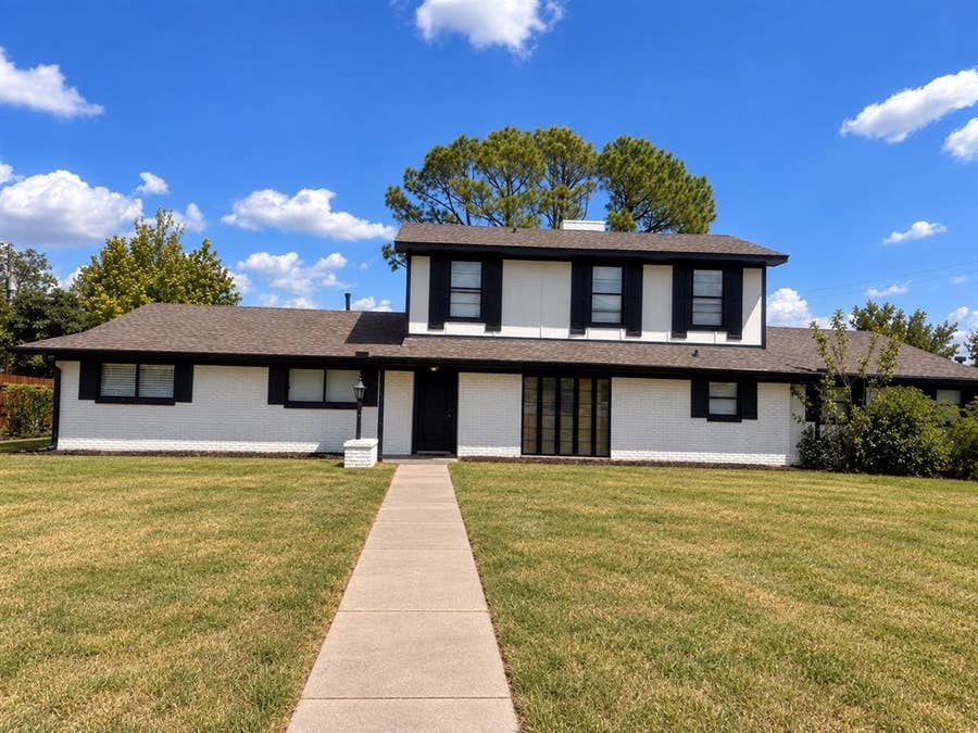 Property photo for 1419 S Rockwall Avenue, Terrell, TX