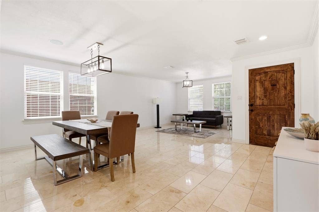 2119 Edgewood Drive, Grand Prairie, TX 75052 2119 Edgewood Drive, Grand Prairie, TX 75052
