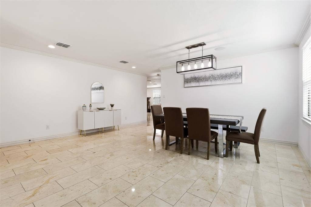 2119 Edgewood Drive, Grand Prairie, TX 75052 2119 Edgewood Drive, Grand Prairie, TX 75052