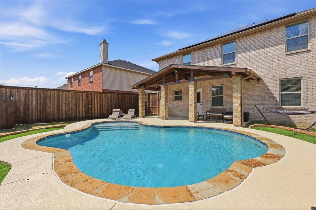 2119 Edgewood Drive, Grand Prairie, TX 75052 2119 Edgewood Drive, Grand Prairie, TX 75052
