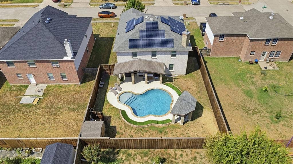 2119 Edgewood Drive, Grand Prairie, TX 75052 2119 Edgewood Drive, Grand Prairie, TX 75052