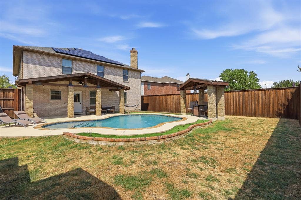 2119 Edgewood Drive, Grand Prairie, TX 75052 2119 Edgewood Drive, Grand Prairie, TX 75052