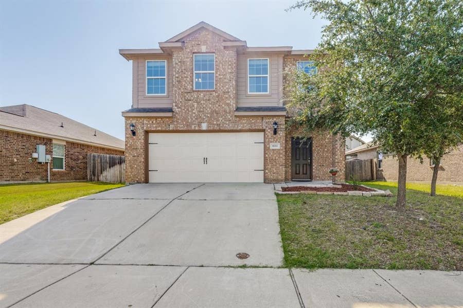 Property photo for 6144 Nathan Creek Drive, Fort Worth, TX