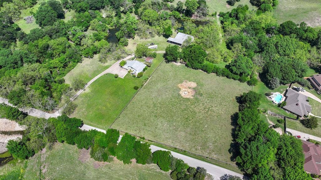 3231 Plainview Rd, Midlothian, TX