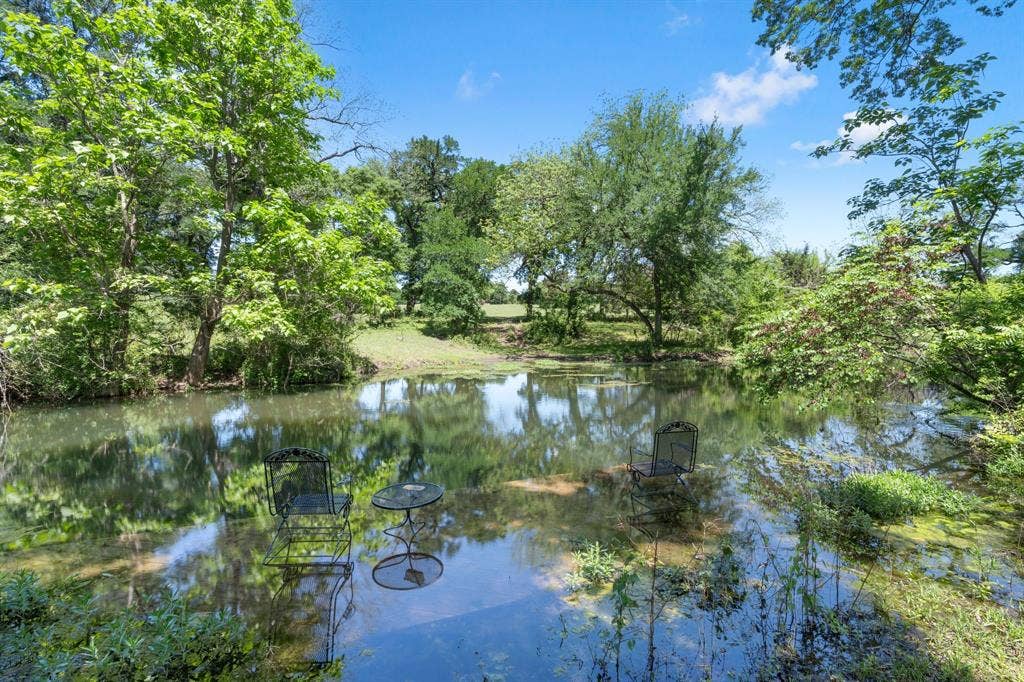 3231 Plainview Rd, Midlothian, TX