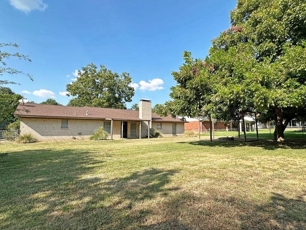 806 Humphrey Street, Athens, TX 75751 806 Humphrey Street, Athens, TX 75751