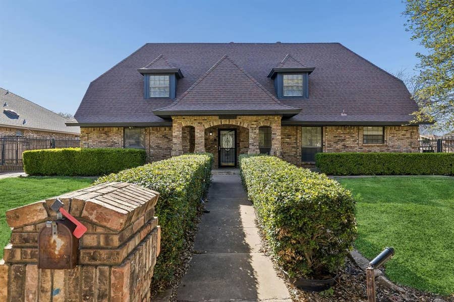 Property photo for 7304 Old Mill Run, Fort Worth, TX
