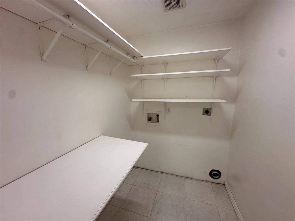 2406 County Road 852, McKinney, TX 75071 Washer