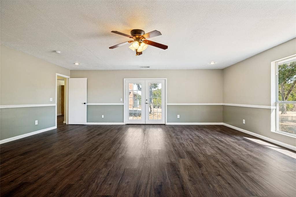 2406 County Road 852, McKinney, TX 75071 2406 County Road 852, McKinney, TX 75071