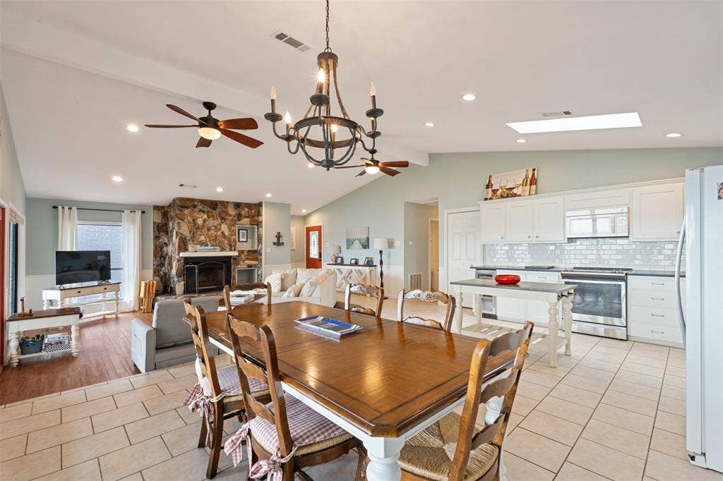 124 Harbor Drive, Gun Barrel City, TX 75156 124 Harbor Drive, Gun Barrel City, TX 75156
