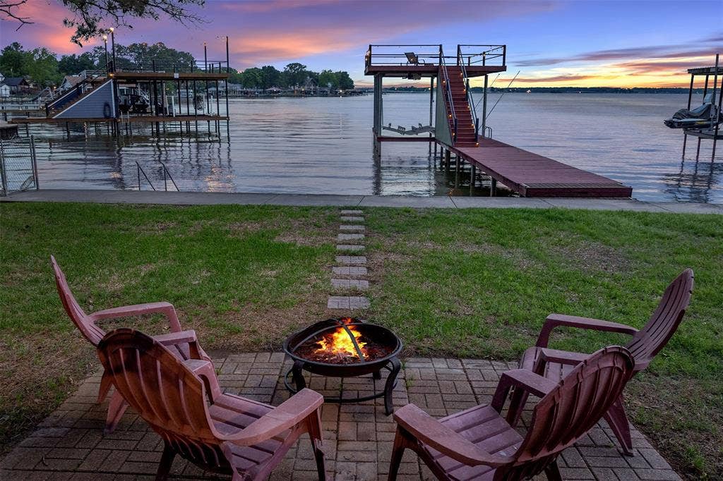 124 Harbor Drive, Gun Barrel City, TX 75156 124 Harbor Drive, Gun Barrel City, TX 75156