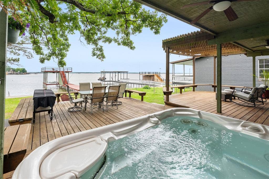 124 Harbor Drive, Gun Barrel City, TX 75156 124 Harbor Drive, Gun Barrel City, TX 75156