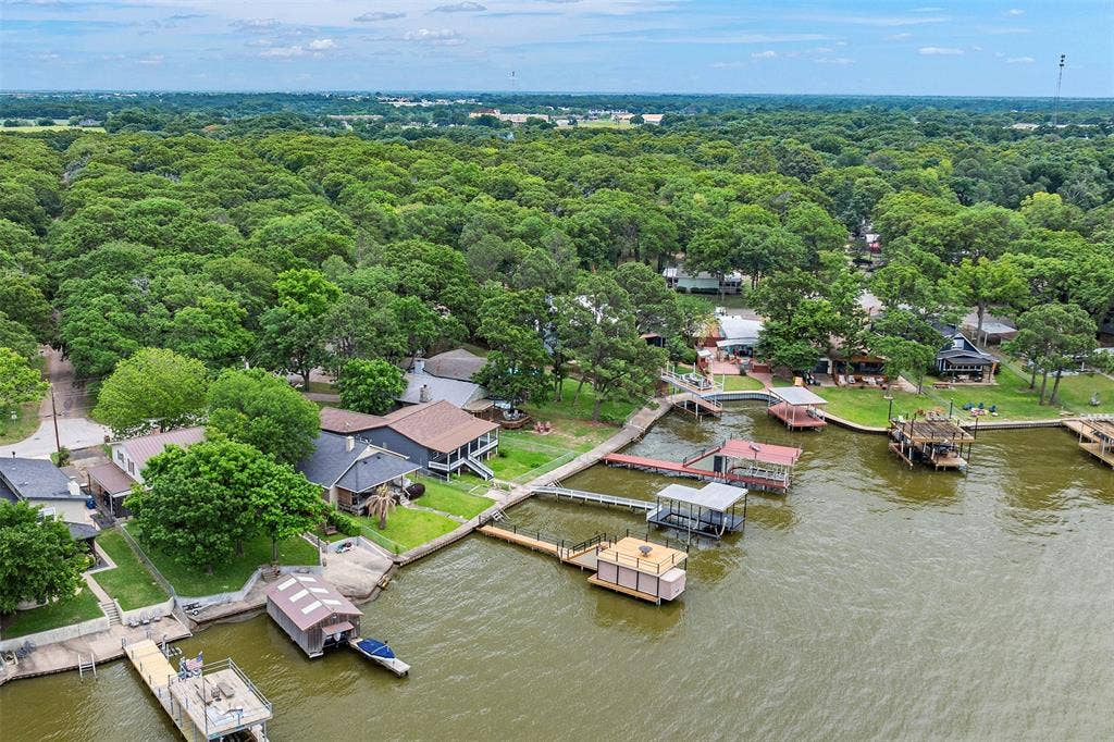 124 Harbor Drive, Gun Barrel City, TX 75156 124 Harbor Drive, Gun Barrel City, TX 75156