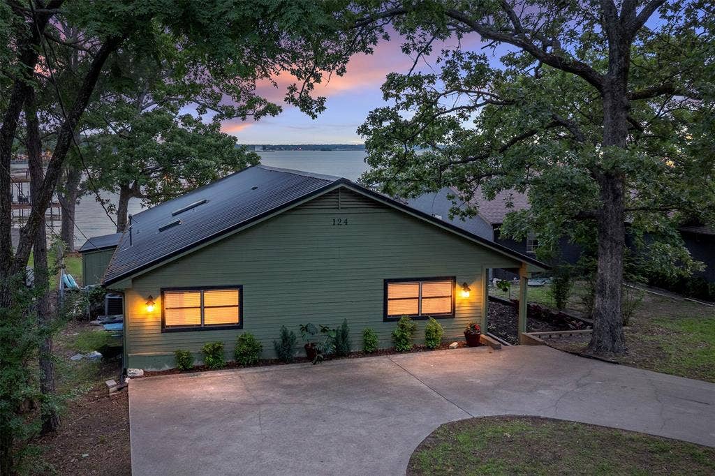 124 Harbor Drive, Gun Barrel City, TX 75156 124 Harbor Drive, Gun Barrel City, TX 75156
