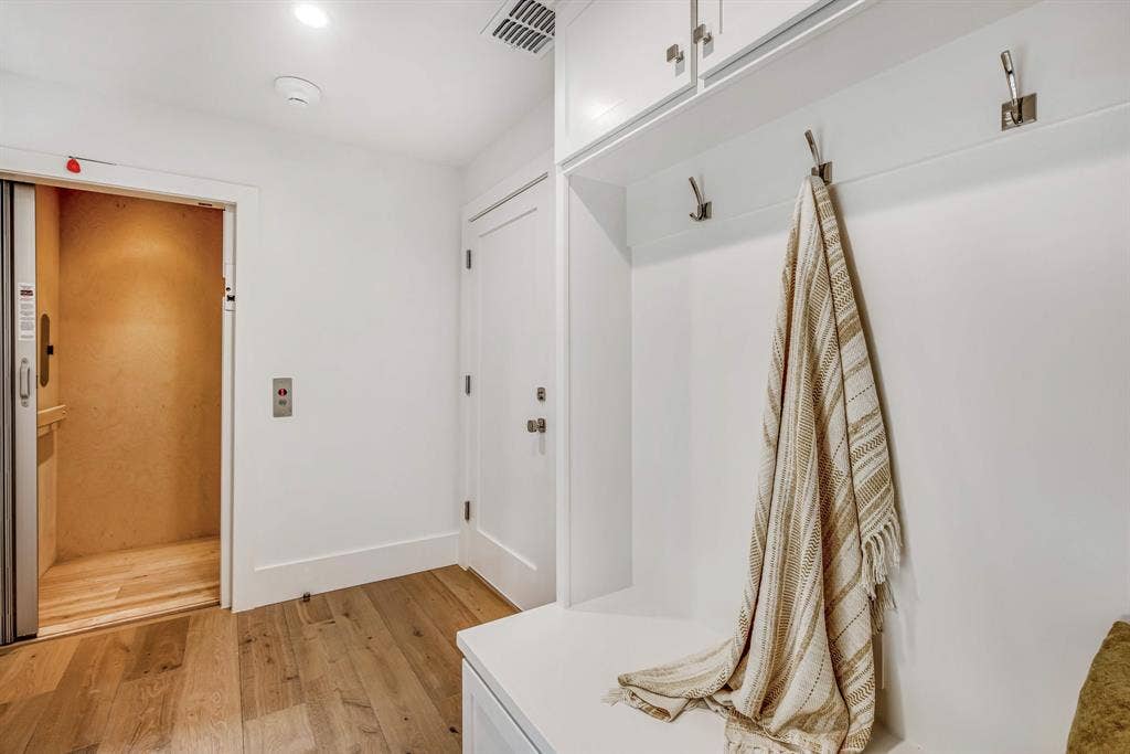 3428 Daniel Avenue, #5, University Park, TX 75205 3428 Daniel Avenue, #5, University Park, TX 75205