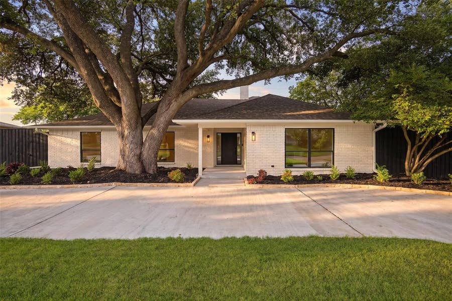 Property photo for 7512 Woodstone Lane, Dallas, TX