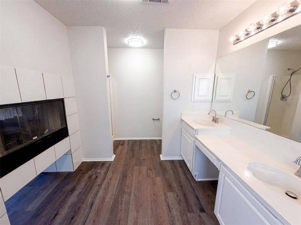 213 Cozy Lane, Cedar Hill, TX 75104 213 Cozy Lane, Cedar Hill, TX 75104