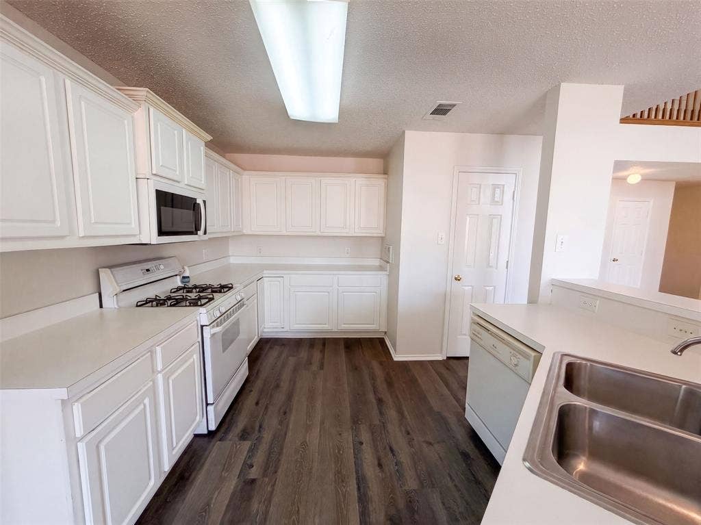 213 Cozy Lane, Cedar Hill, TX 75104 213 Cozy Lane, Cedar Hill, TX 75104