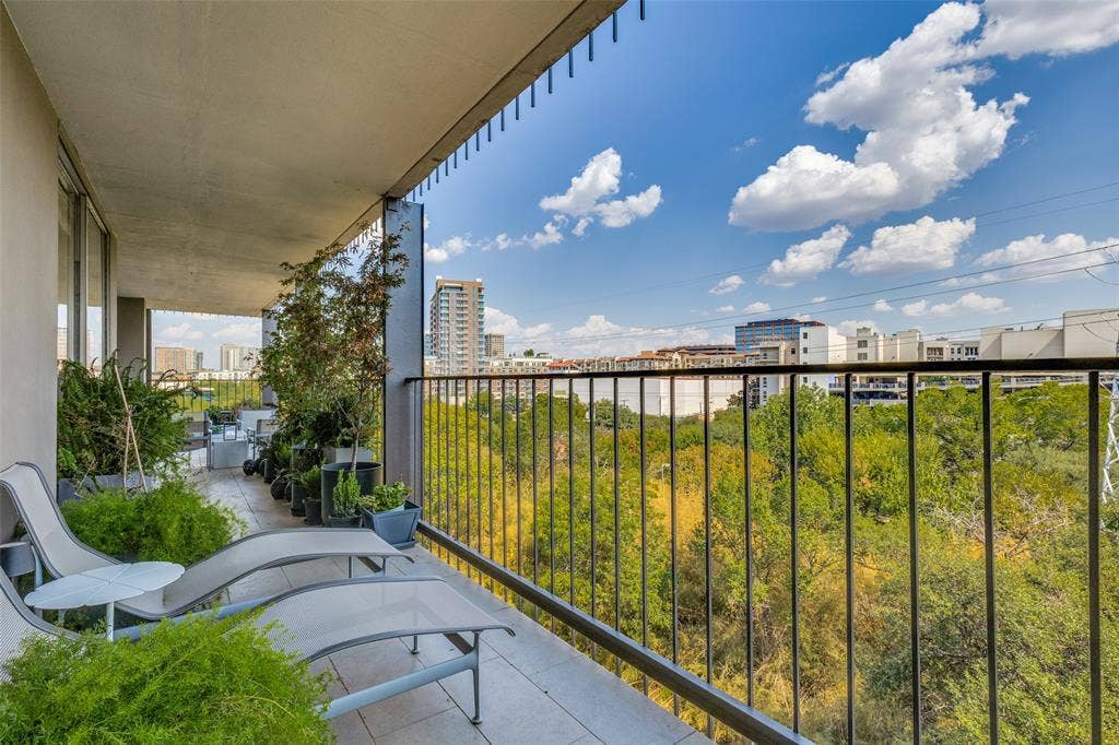 3310 Fairmount Street, #9D, Dallas, TX 75201 3310 Fairmount Street, #9D, Dallas, TX 75201