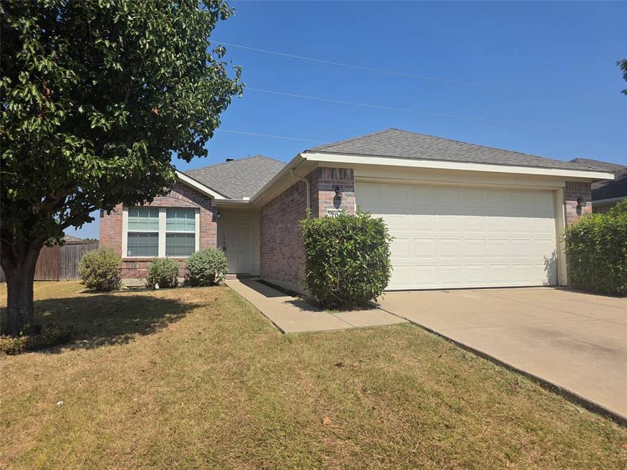 Property photo for 704 Linden Avenue, Wylie, TX