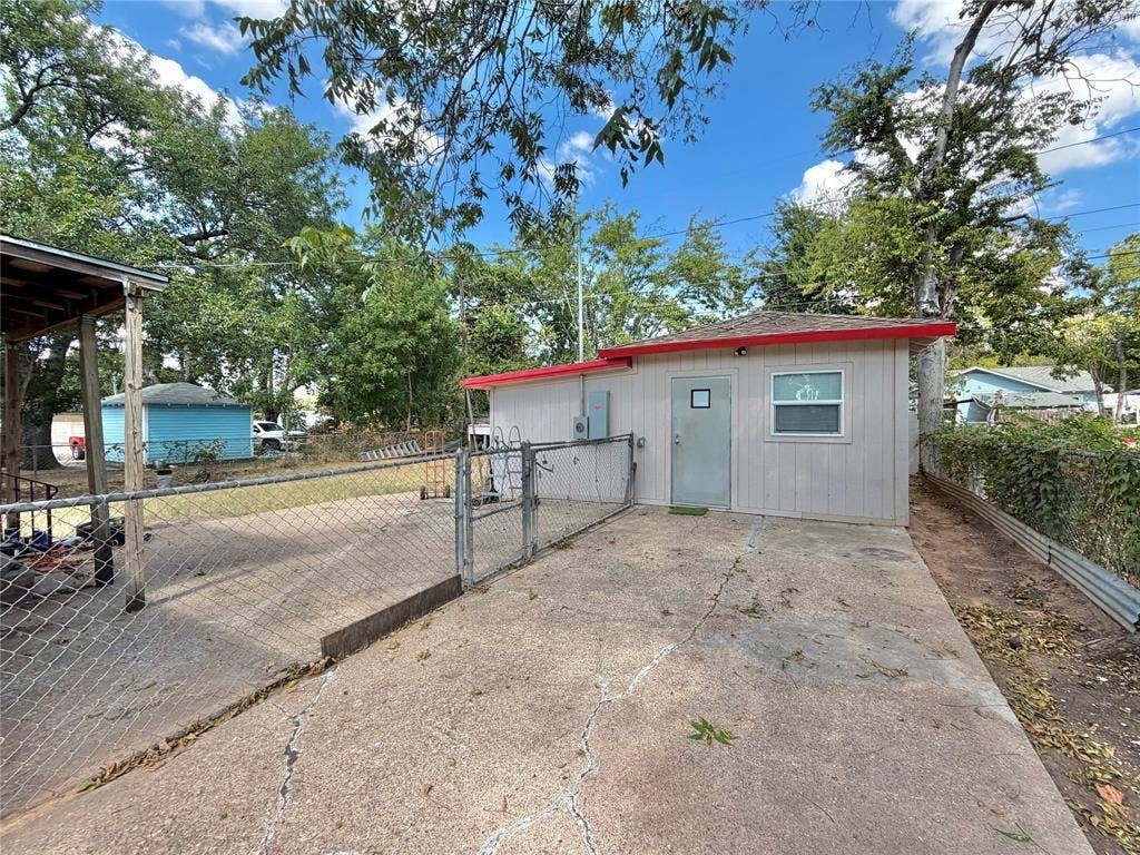 3137 Reuter Avenue, Waco, TX 76708 3137 Reuter Avenue, Waco, TX 76708