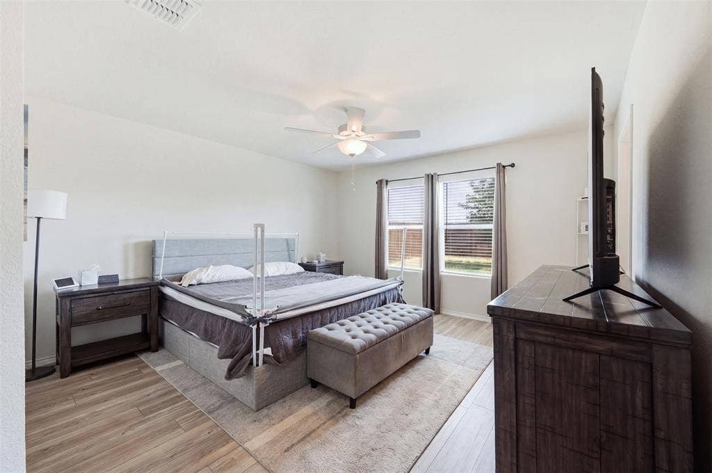 16028 Crews Avenue, Haslet, TX 76052