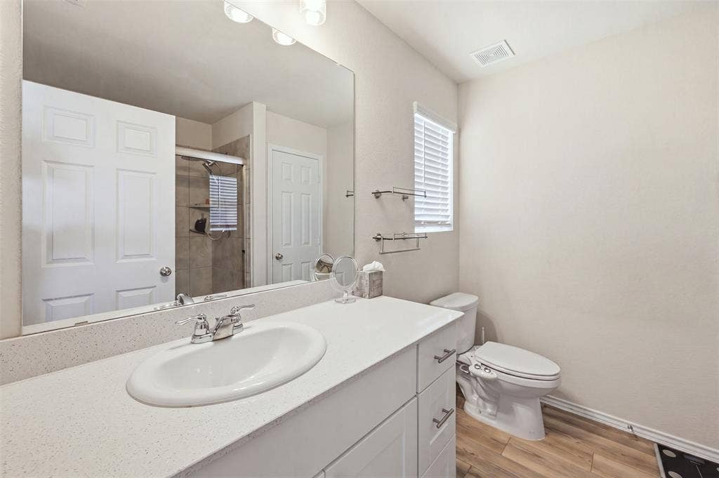 16028 Crews Avenue, Haslet, TX 76052