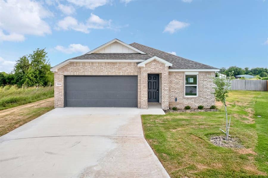 Property photo for 3004 Titus Court, Temple, TX