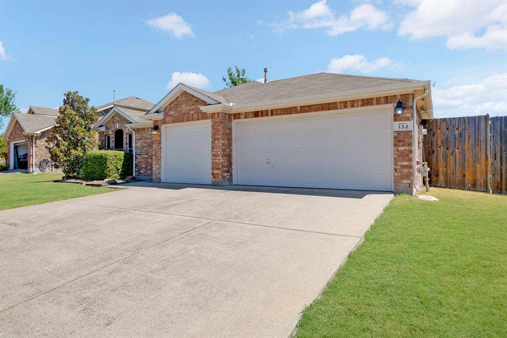 132 Redbud Drive, Forney, TX 75126 132 Redbud Drive, Forney, TX 75126