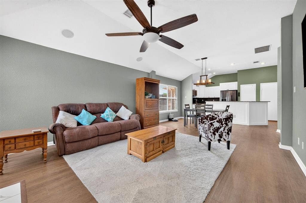 132 Redbud Drive, Forney, TX 75126 132 Redbud Drive, Forney, TX 75126
