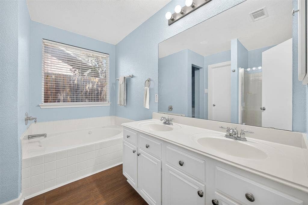 132 Redbud Drive, Forney, TX 75126 132 Redbud Drive, Forney, TX 75126