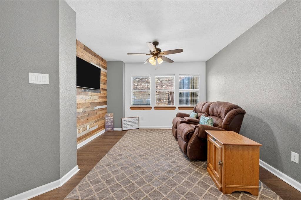 132 Redbud Drive, Forney, TX 75126 132 Redbud Drive, Forney, TX 75126