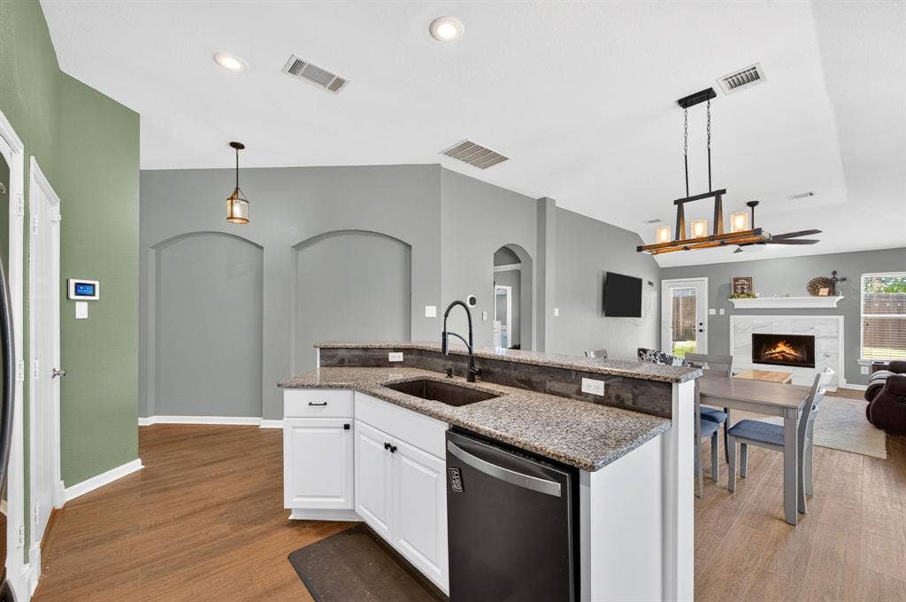 132 Redbud Drive, Forney, TX 75126 132 Redbud Drive, Forney, TX 75126