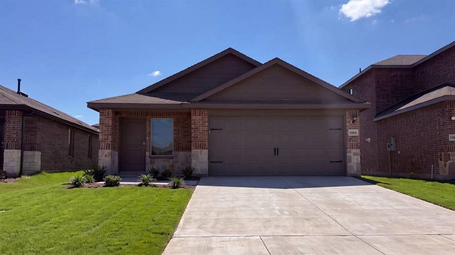 Property photo for 5806 Blue Sky Drive, Crandall, TX