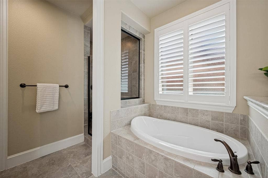 5804 River Highlands Drive, McKinney, TX 75070 5804 River Highlands Drive, McKinney, TX 75070