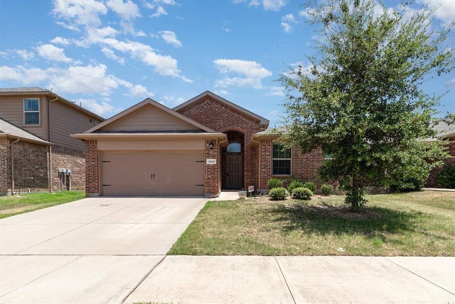 Property photo for 1629 Milledge Road, Fort Worth, TX