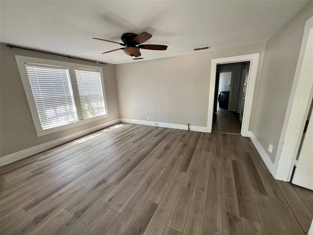 303 N 4th Street, Midlothian, TX 76065 303 N 4th Street, Midlothian, TX 76065