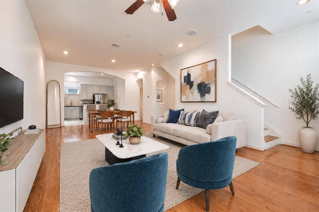 4121 Mckinney Avenue, #32, Dallas, TX 75204 Virtually Staged