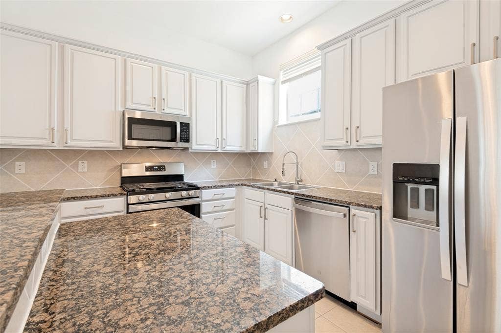 4121 Mckinney Avenue, #32, Dallas, TX 75204 4121 Mckinney Avenue, #32, Dallas, TX 75204