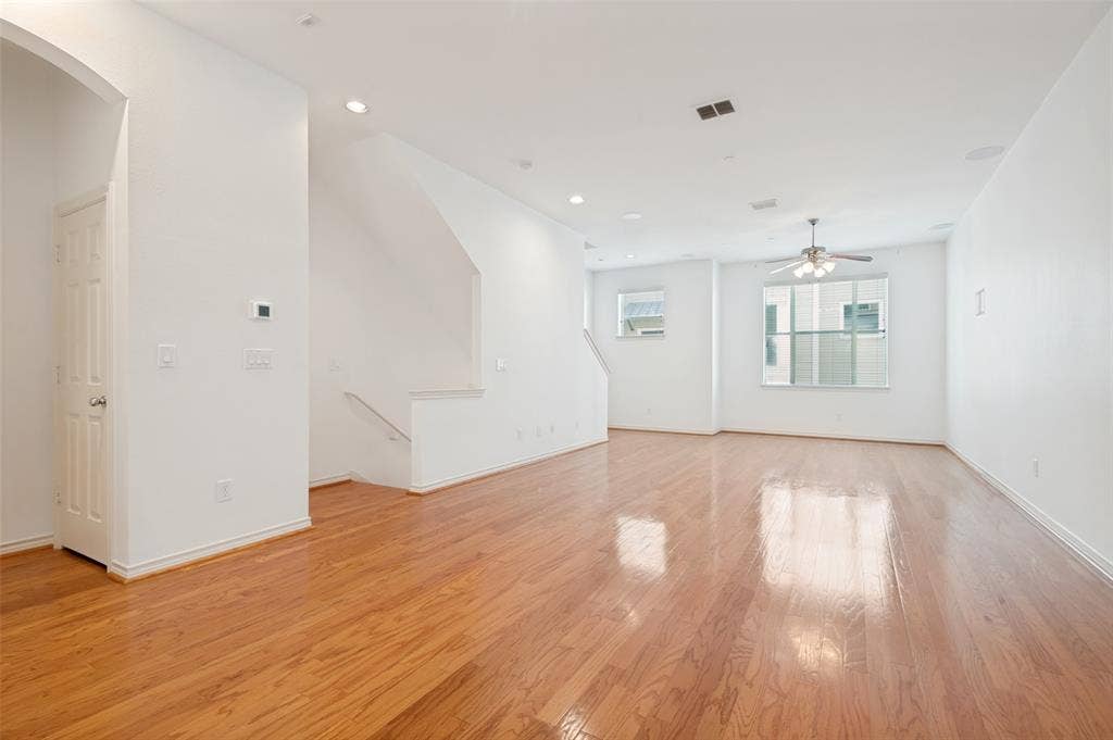 4121 Mckinney Avenue, #32, Dallas, TX 75204 4121 Mckinney Avenue, #32, Dallas, TX 75204
